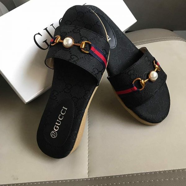 branded slippers for womens